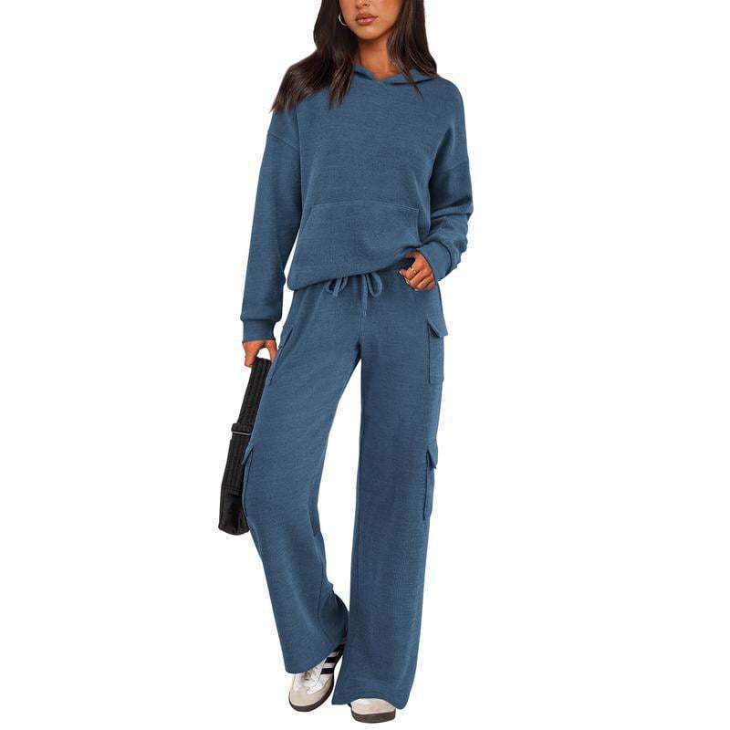 Casual and comfortable women's suit