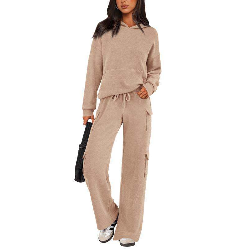 Casual and comfortable women's suit