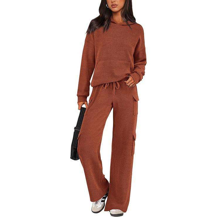 Casual and comfortable women's suit