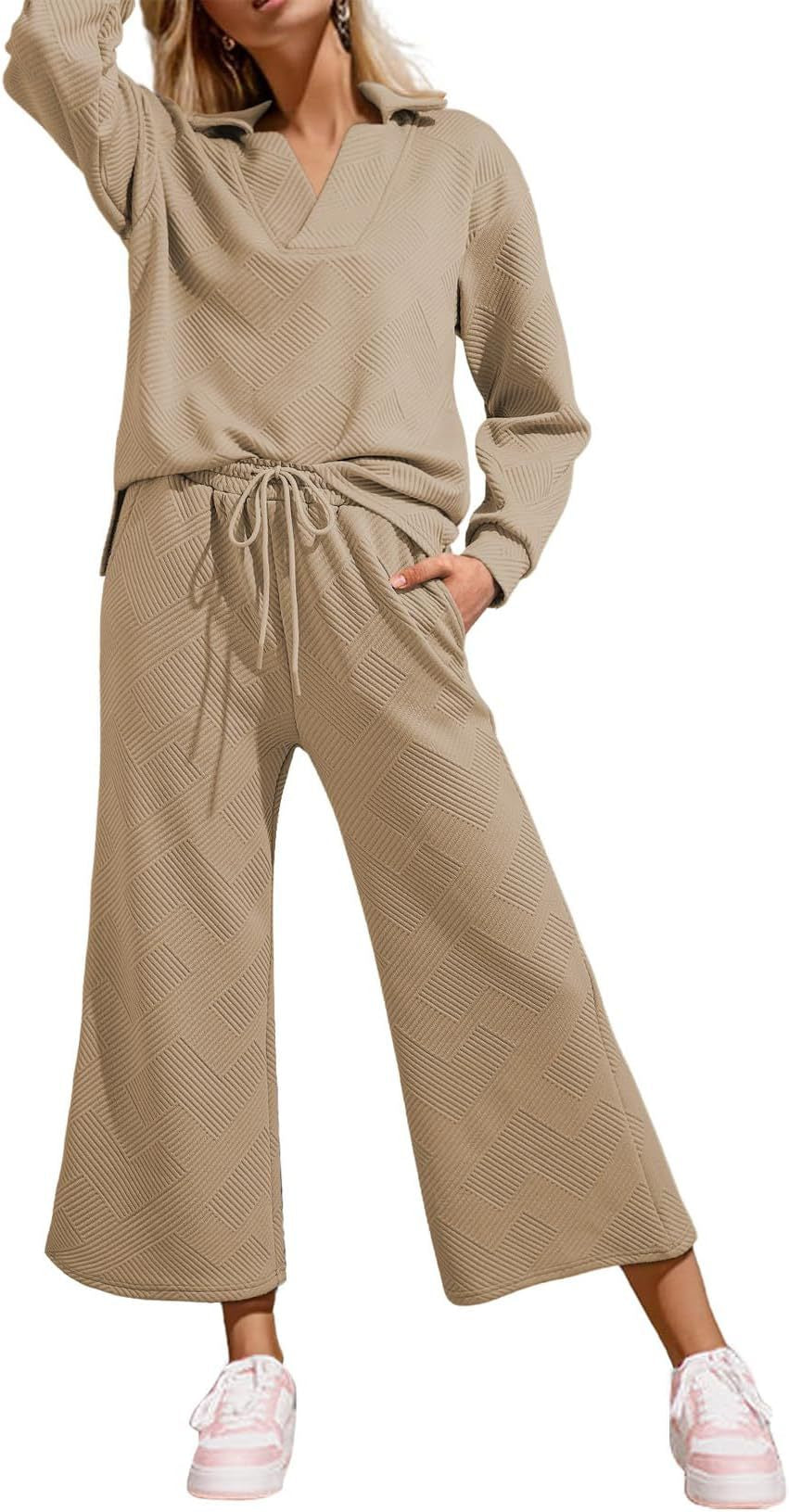Textured casual and comfortable suit